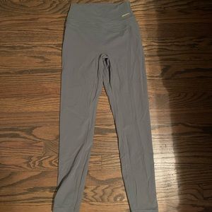 Whitney Simmons Gymshark size small green leggings